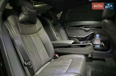 Седан Audi A8 2021 в 
