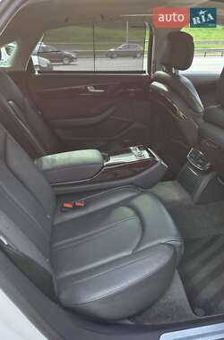 Седан Audi A8 2014 в 