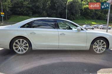 Седан Audi A8 2014 в 