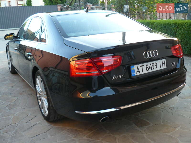 Седан Audi A8 2013 в Ивано-Франковске