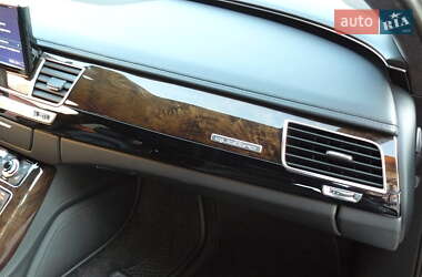 Седан Audi A8 2013 в 