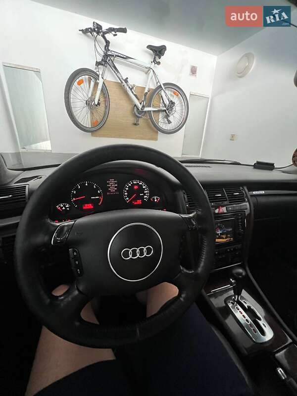 Седан Audi A8 2001 в Одесі