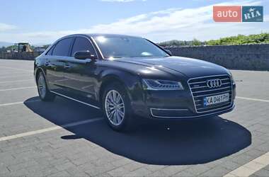 Седан Audi A8 2017 в 
