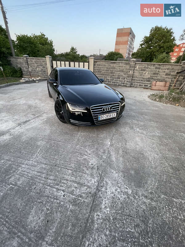 Седан Audi A8 2011 в Ивано-Франковске