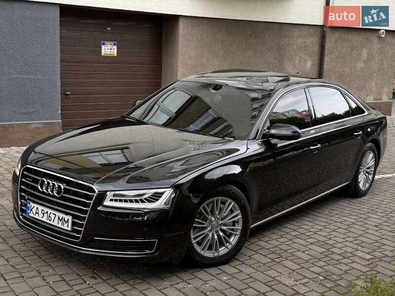 Седан Audi A8 2017 в Івано-Франківську