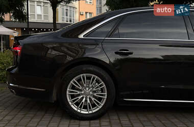 Седан Audi A8 2017 в 