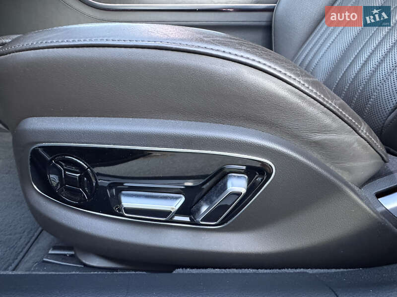 Седан Audi A8 2019 в Києві