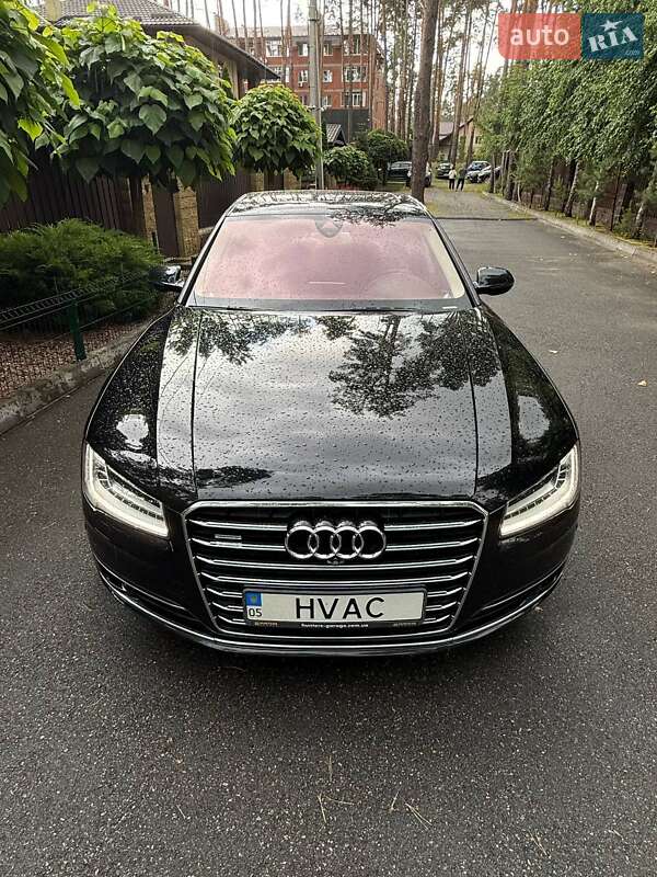 Седан Audi A8 2016 в Киеве
