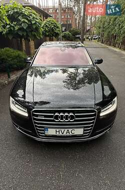 Седан Audi A8 2016 в 