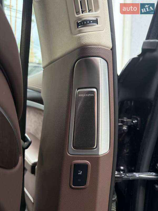 Седан Audi A8 2016 в Киеве