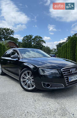 Седан Audi A8 2012 в 