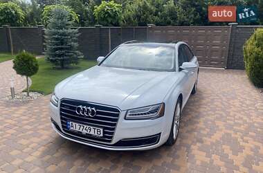 Седан Audi A8 2015 в 