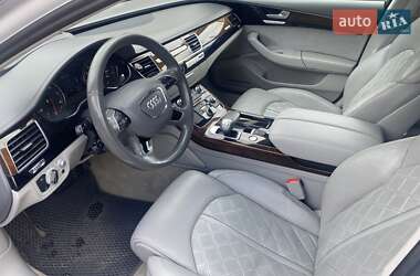 Седан Audi A8 2015 в 