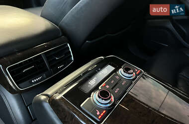 Седан Audi A8 2011 в 