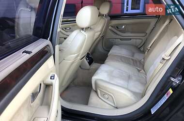 Седан Audi A8 2003 в 