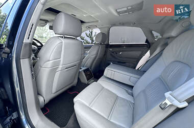 Седан Audi A8 2004 в 