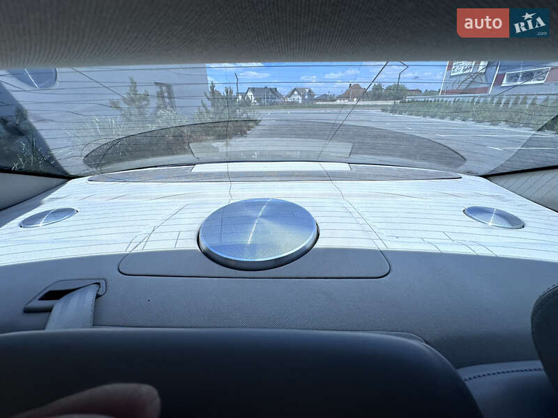 Седан Audi A8 2004 в Луцке