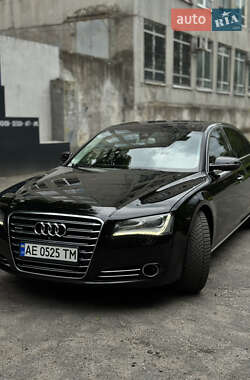 Седан Audi A8 2013 в Днепре