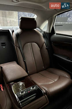 Седан Audi A8 2013 в 