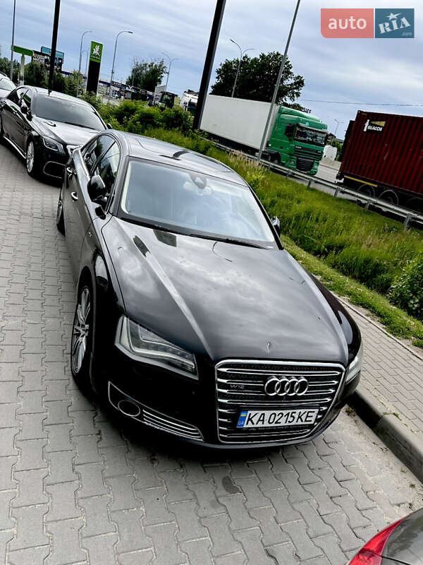 Седан Audi A8 2013 в Киеве