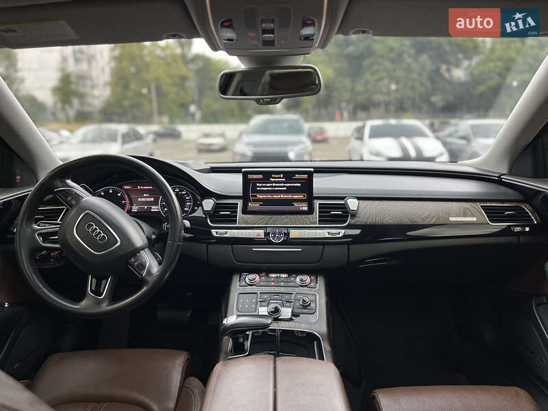 Седан Audi A8 2016 в Києві