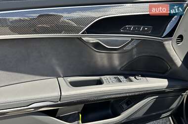 Седан Audi A8 2025 в 