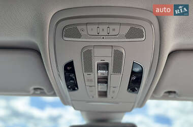 Седан Audi A8 2017 в 