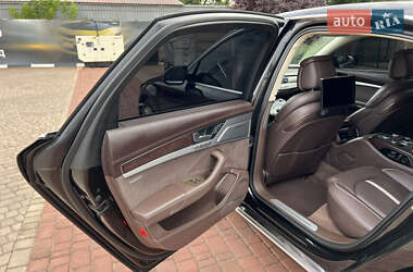 Седан Audi A8 2011 в 