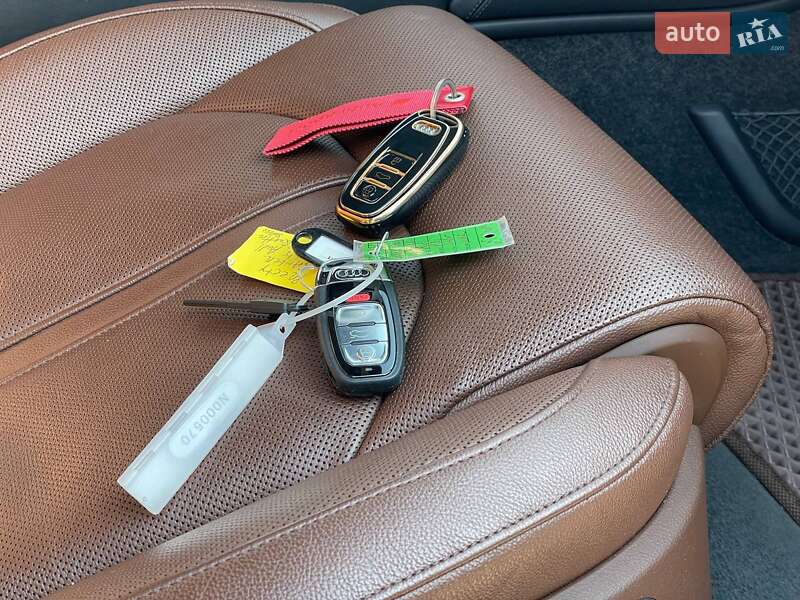 Седан Audi A8 2017 в Києві