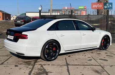Седан Audi A8 2017 в 