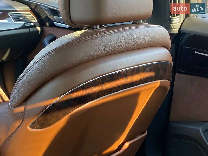 Седан Audi A8 2017 в Києві