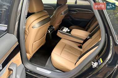 Седан Audi A8 2018 в 