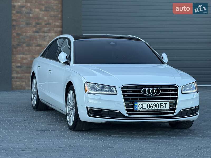 Седан Audi A8 2015 в Черновцах