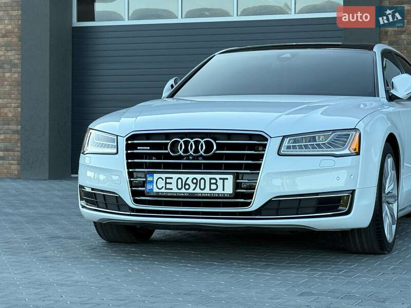 Седан Audi A8 2015 в Черновцах