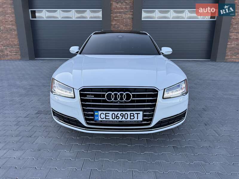 Седан Audi A8 2015 в Черновцах
