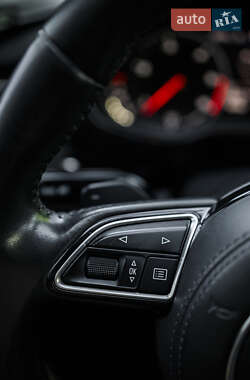Седан Audi A8 2014 в 