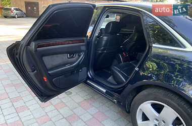 Седан Audi A8 2004 в 