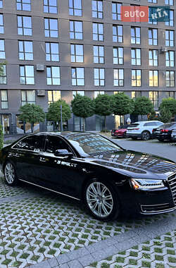 Седан Audi A8 2015 в 