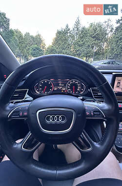 Седан Audi A8 2015 в 