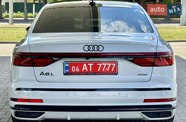 Седан Audi A8 2021 в 