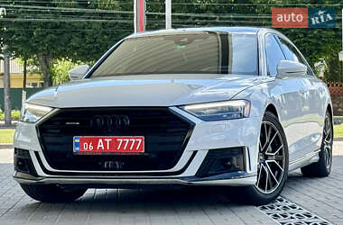 Седан Audi A8 2021 в 
