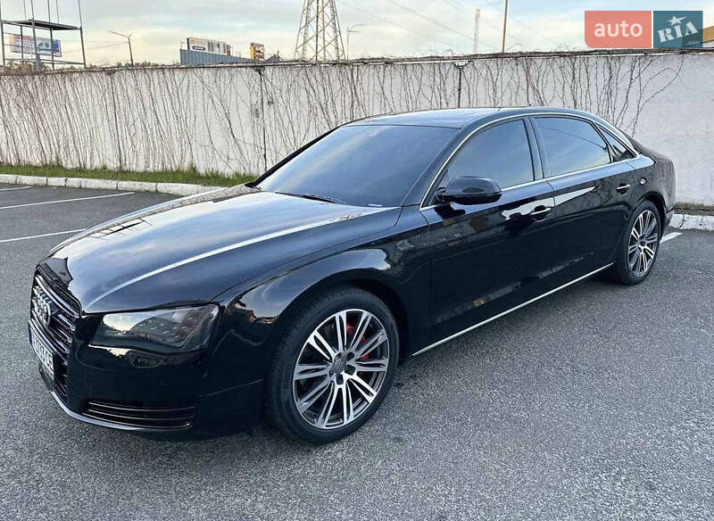 Седан Audi A8 2012 в Киеве