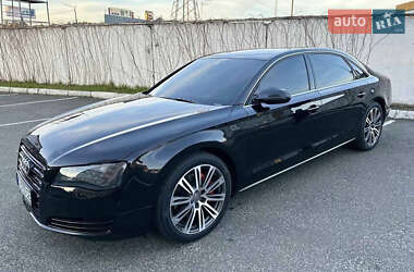 Седан Audi A8 2012 в 