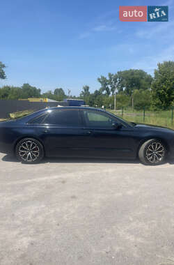Седан Audi A8 2013 в 