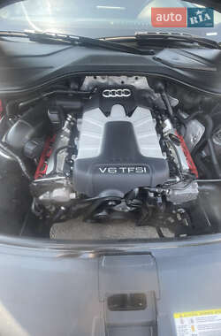 Седан Audi A8 2013 в 