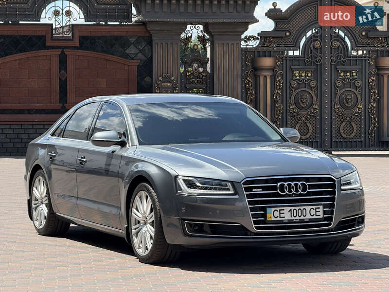 Седан Audi A8 2014 в Звягеле