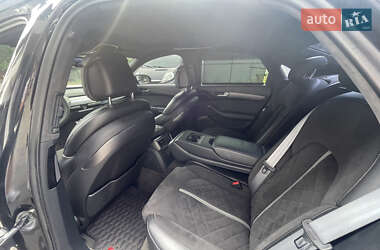 Седан Audi A8 2010 в 