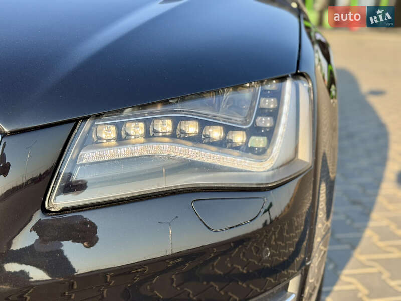 Седан Audi A8 2011 в Миколаєві