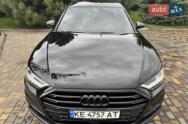 Седан Audi A8 2018 в 