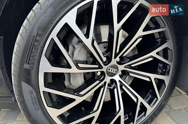 Седан Audi A8 2018 в 